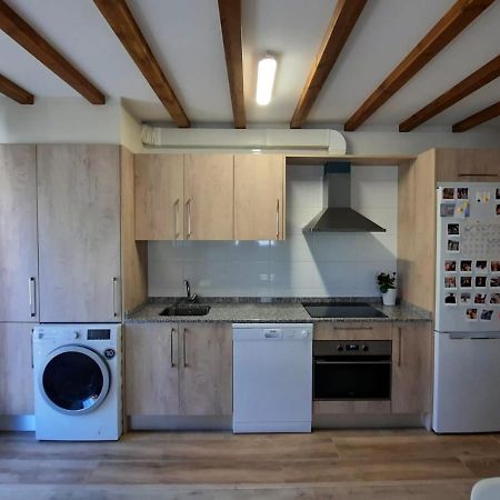 Preciosos Apartamentos A 15 Minutos De Comillas Periedo المظهر الخارجي الصورة