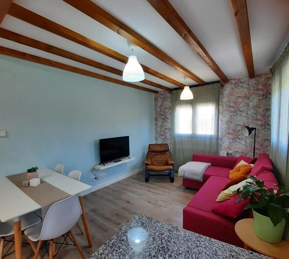 Preciosos Apartamentos A 15 Minutos De Comillas Periedo المظهر الخارجي الصورة